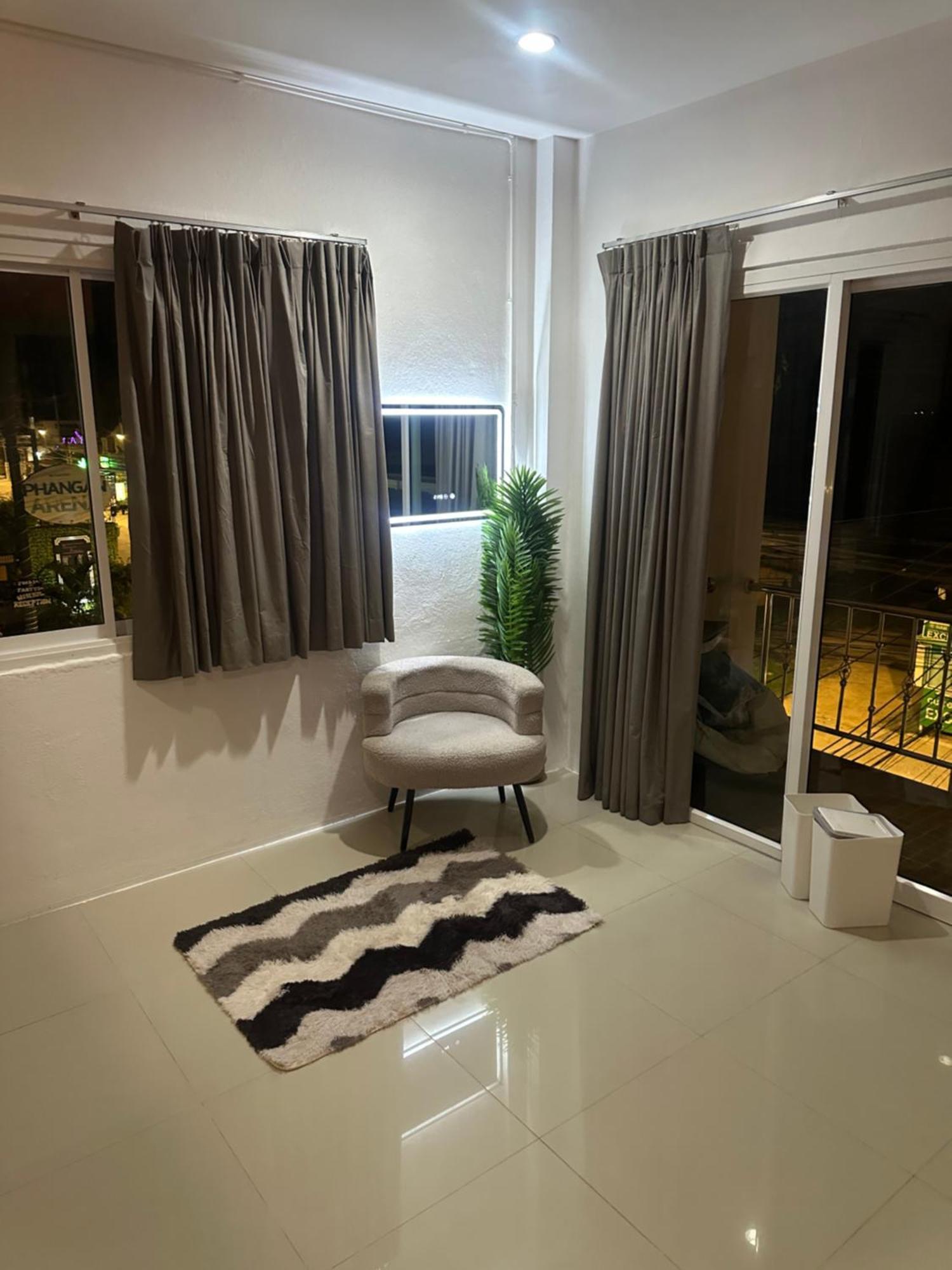 Arena Boutique Hotel Female Only Thong Sala Exterior foto